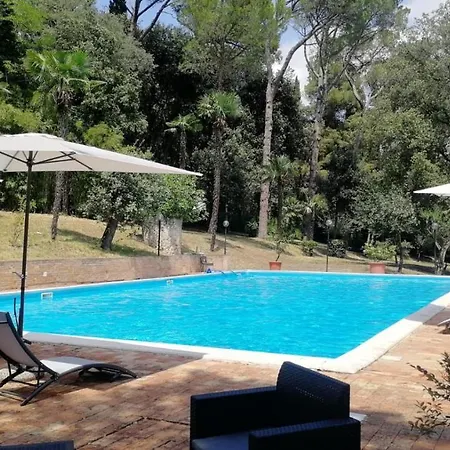Lodge Comfortable In A Treia